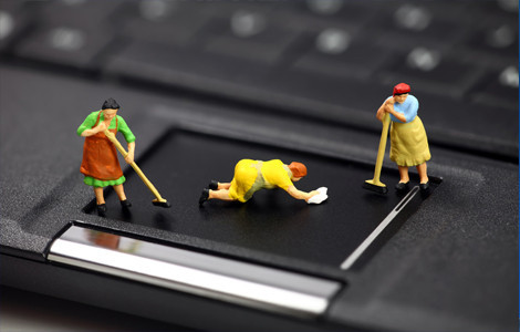 Чистка ноутбука  LENOVO от пыли