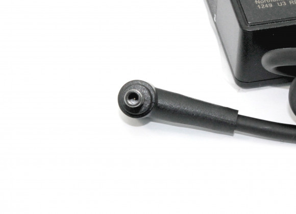 Блок питания (зарядное) для ноутбуков Asus 20В, 6A, 120W, 4.5x3.0(0.6)мм (оригинал) Блок питания (зарядное) для ноутбуков Asus 20В, 6A, 120W, 4.5x3.0(0.6)мм (оригинал)