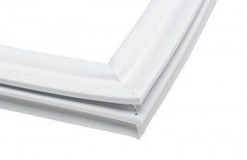 Уплотнитель двери indesit/ariston *854010*