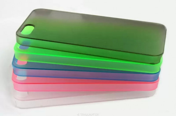 Защитная крышка для Apple iPhone 5, 5S, SE ультратонкая (белая матовый пластик (европакет))