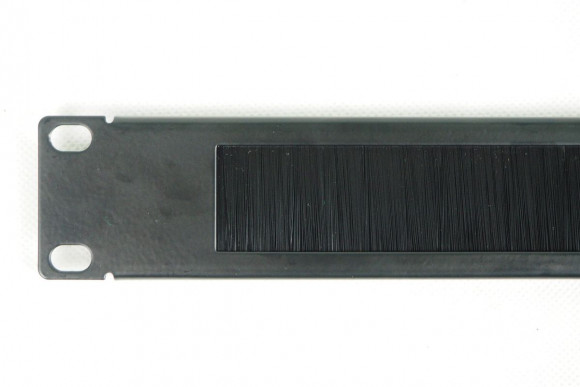 Организатор коммутационных шнуров BNH, 19", 1HU, горизонтальный, с щеточным вводом для кабеля, цвет: чёрный