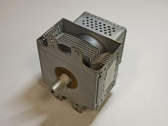 Магнетрон 2m261 m32 от LG MH6565DIS /01 С разбора