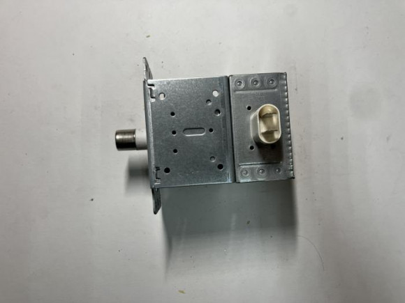 Магнетрон 2M213 09B от LG mb4042d/00 600W С разбора