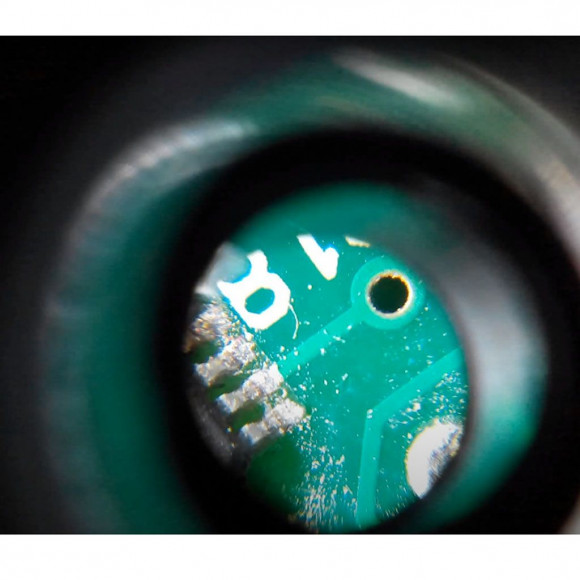 Мини микроскоп со светодиодной подсветкой для смартфона Мини микроскоп со светодиодной подсветкой для смартфона