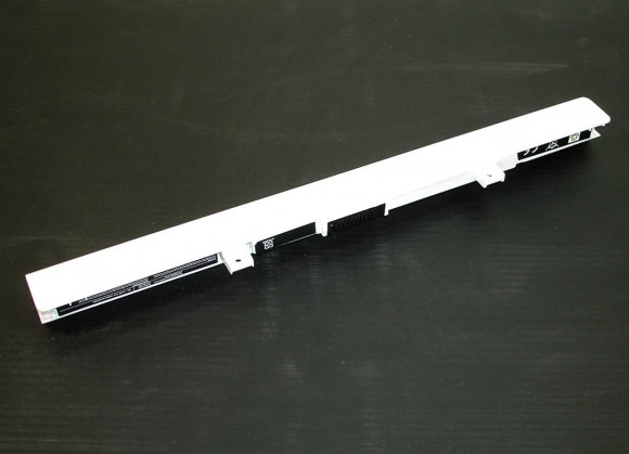 Аккумулятор (батарея) для ноутбука Toshiba Satellite L50 (PA5184U-1BRS), 14.4В, 2200мАч OEM белая Аккумулятор (батарея) для ноутбука Toshiba Satellite L50 (PA5184U-1BRS), 14.4В, 2200мАч OEM белая