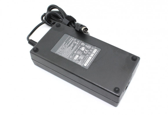 Блок питания (зарядное) для ноутбука Toshiba 19В, 9.5A, 4Pin Male (Round 10мм), (High Copy)