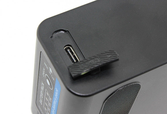 Аккумуляторная батарея для видеокамеры Sony CCD-RV (NP-F970) USB Type-C, 7.4В, 10500мАч, усиленная