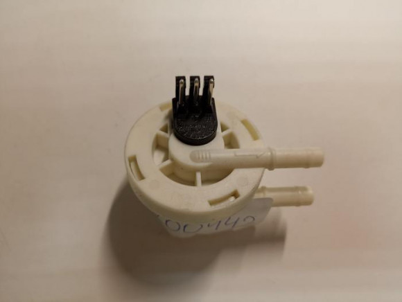 Датчик уровня воды 5213214671 Philips уценено с разбора